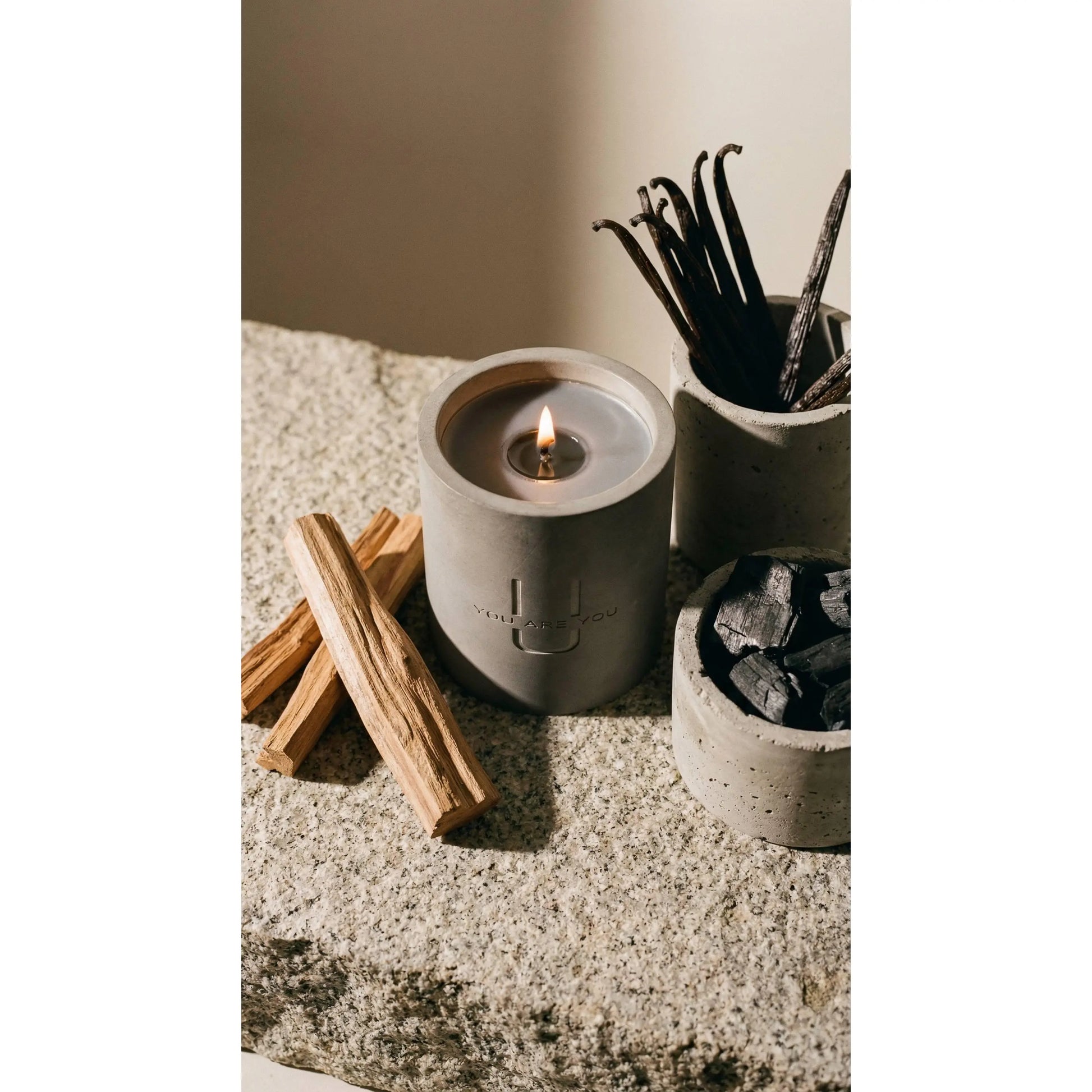 Affa Noir - Sandalwood & Amber