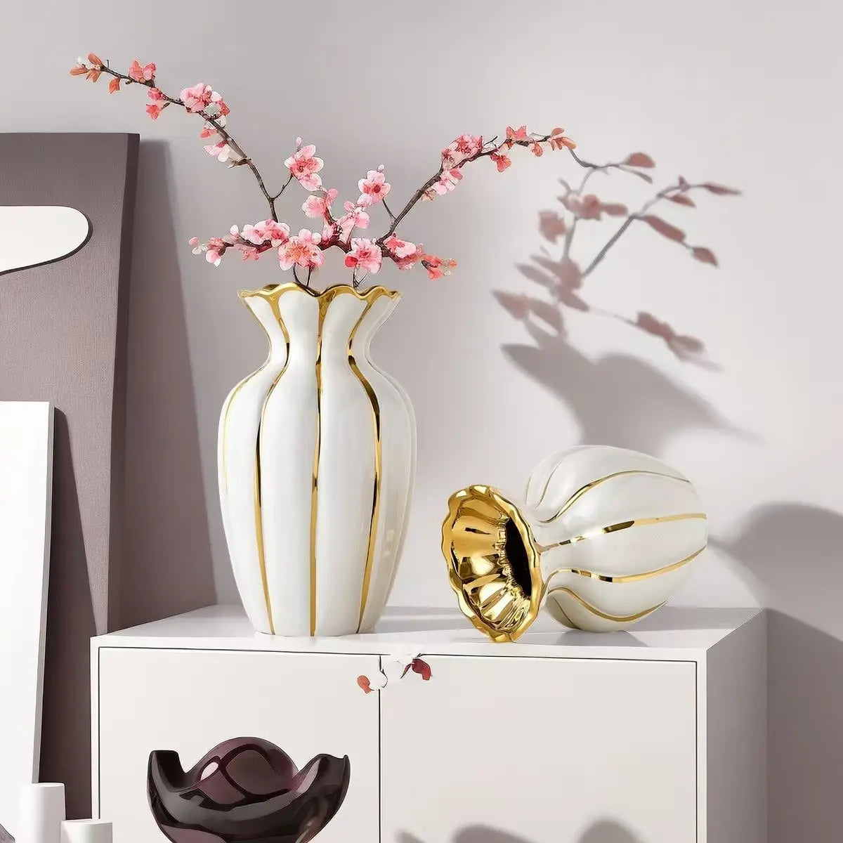 Elegant Creative Luxury Glossy Ceramic Vase, Ceramic Flower Vase, Decorative Bottle for Home Decoration, Desktop Arrangement, Floral Water Container